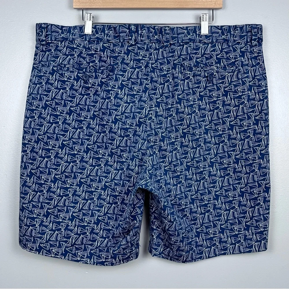 Vineyard Vines Men's Cotton All Over Saliboat Print Chino Shorts Size 42; Preppy
